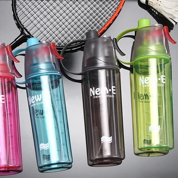 600 ml 4 Farebné Pevné Plastové Sprej Chladné Letné Športové Fľašu s Vodou Prenosných Lezenie Vonkajšie Koleso Shaker Moje Fliaš Vody