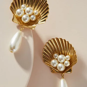 Nové Módne Zlatý Kov Shell Visieť Náušnice Pre Ženy Elegantné Biele Vody Kvapka Tvar Imitácia Perly Drop Náušnice Šperky Darček