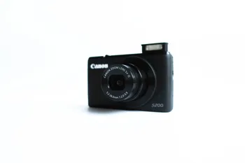 POUŽÍVANÝ Canon PowerShot S200 - Digitálny Fotoaparát - Compact - 10.1 Mpix - 5 x Optický Zoom - Wi-Fi - Black
